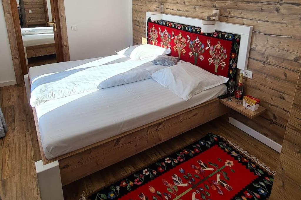 Pensiune Subcrai Cu Centru Spa Zarnesti Exterior foto